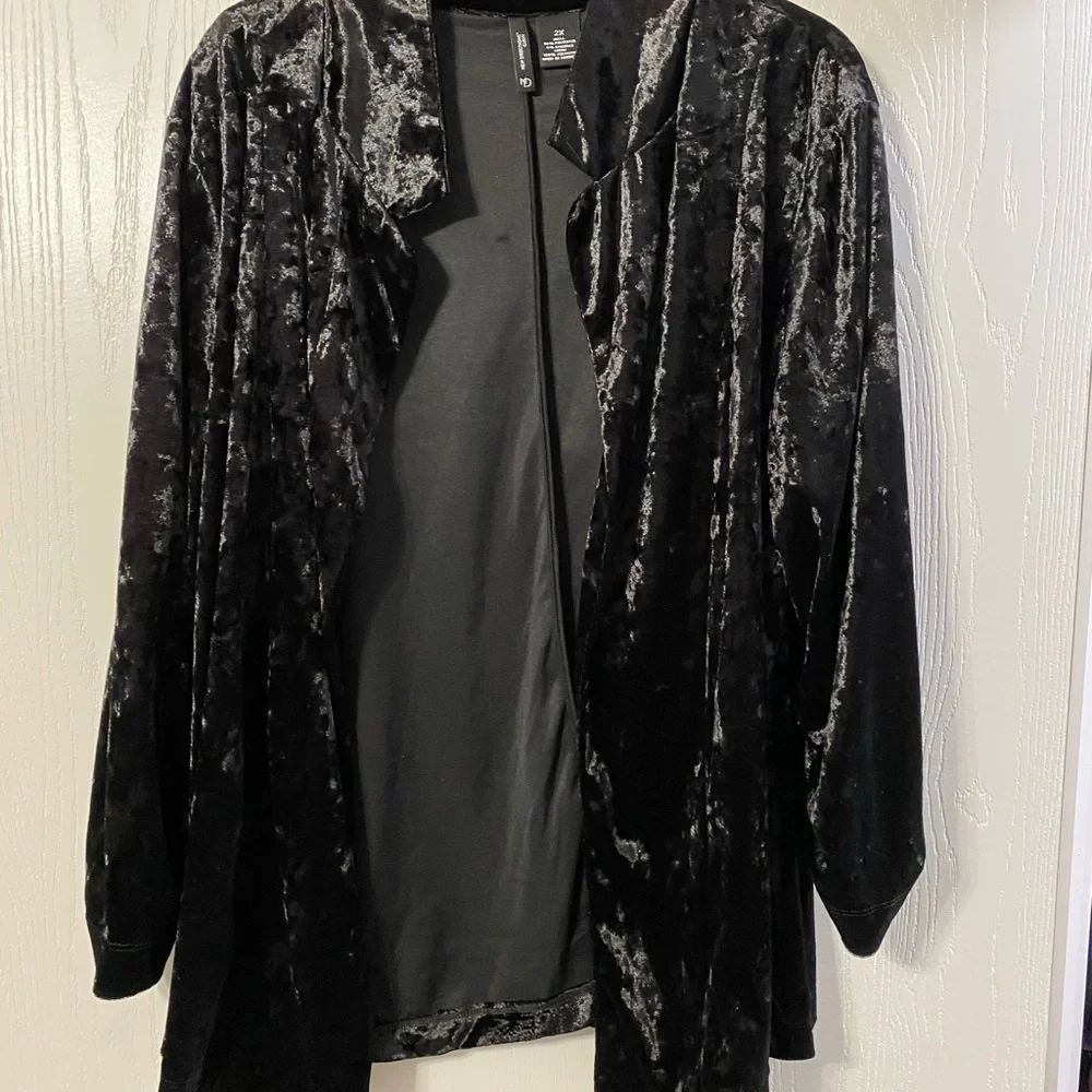 Jacket - Picture 2 of 2